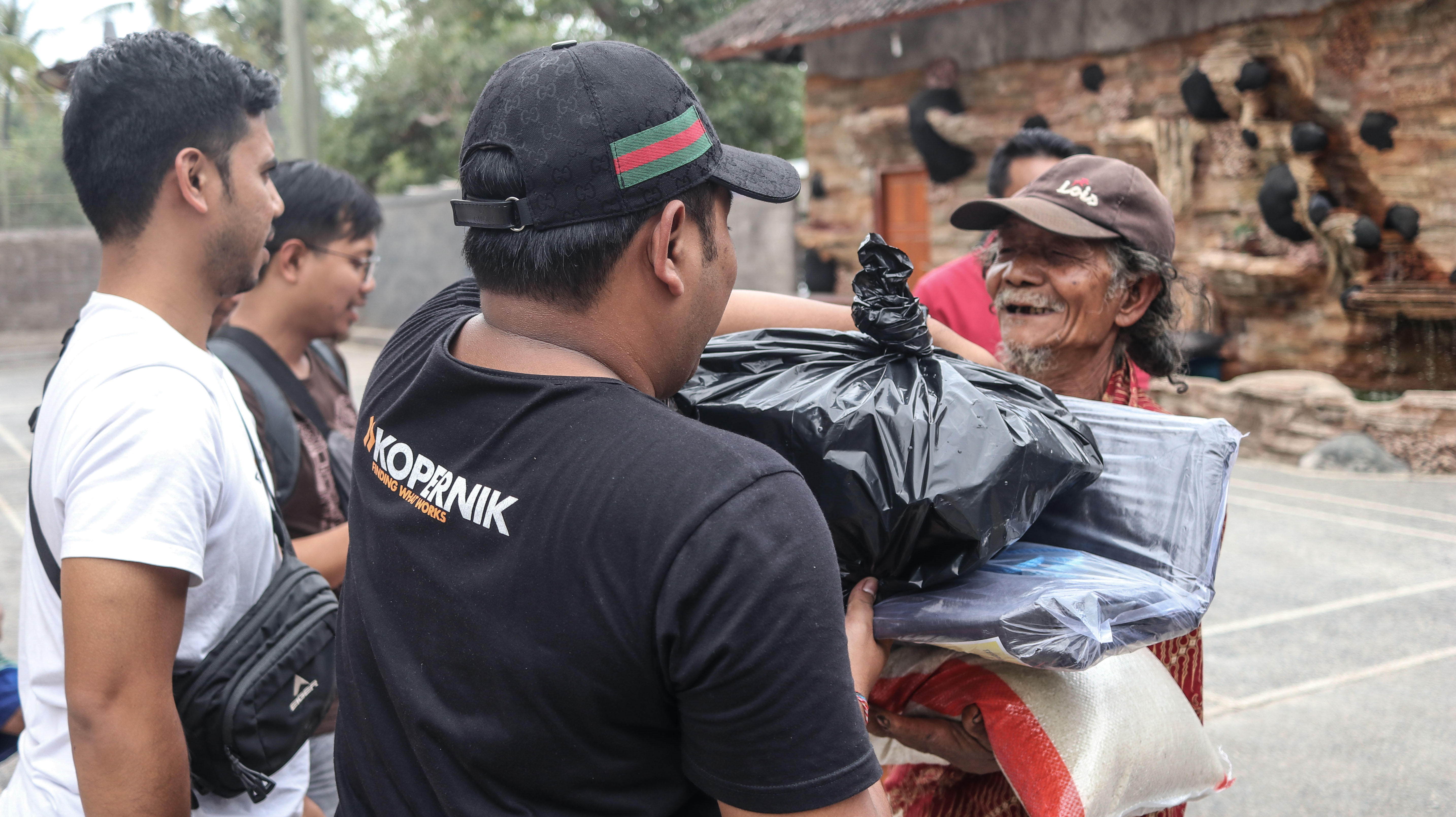 Delivering Needed Support to Families Affected by Lombok Earthquake